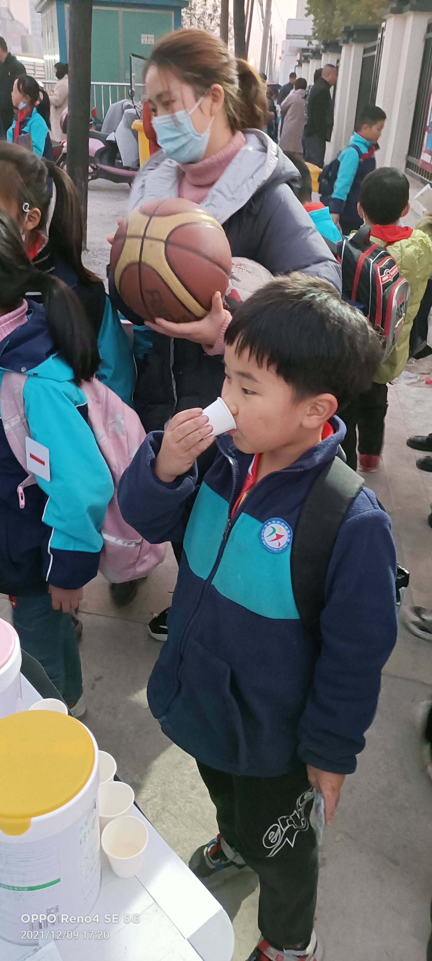 辉仕践行“一生喝奶,全家营养”合肥辉仕全家奶粉试饮活动大受好评!(图5) 1-21122FU540M4.jpg